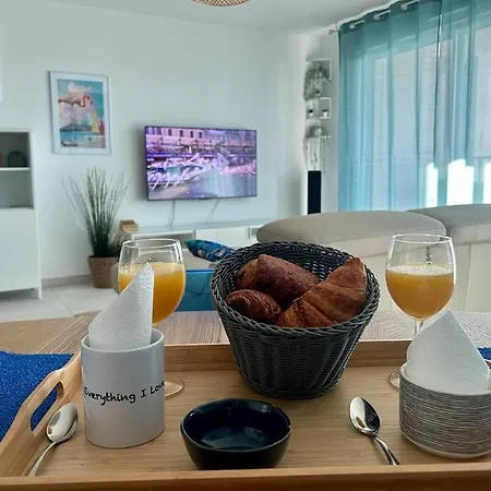 Blue Port -4 Etoiles-2 Loggias Vues-2 Parking Apartament *